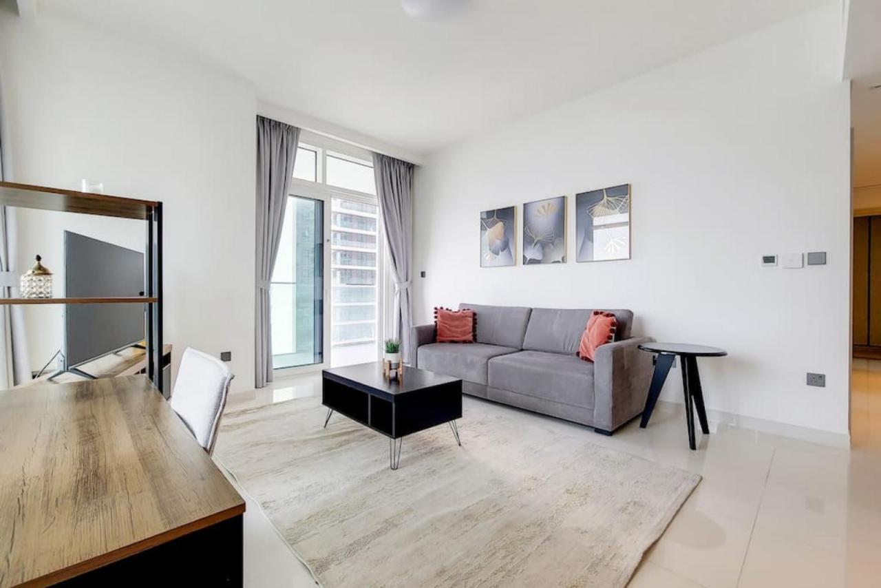 Sunrise Bay 2 - Chic Two Bedroom Apartment