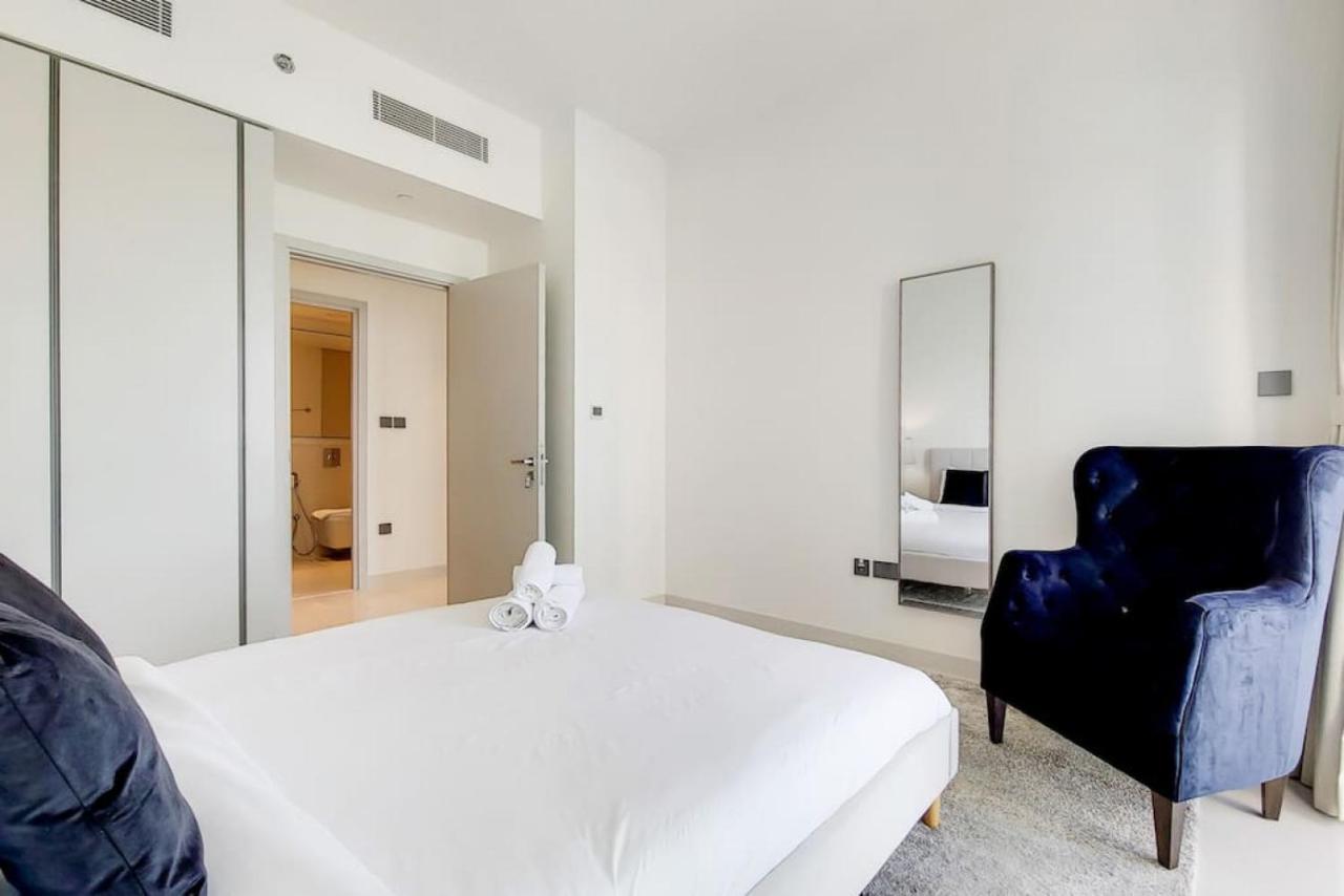 Sunrise Bay 2 - Chic Two Bedroom *